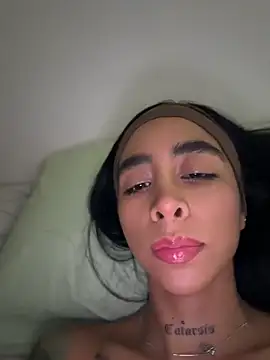 Snapshot of sophierooy22 chatting on 15, 7, 2026 sophierooy22 online show from 15, 7, 2026