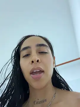Snapshot of sophierooy22 chatting on 19, 7, 2026 sophierooy22 online show from 19, 7, 2026