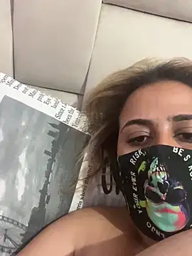 Lola-Sexxx online show from 4, 2, 2025