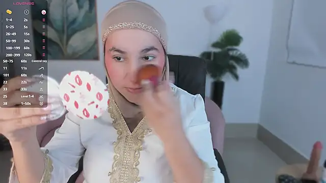 Ayha khalaf online show from 2, 10, 2025