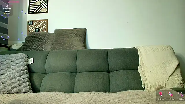 Snapshot of love_sharol_ chatting on 30, 10, 2025 love sharol  online show from 30, 10, 2025