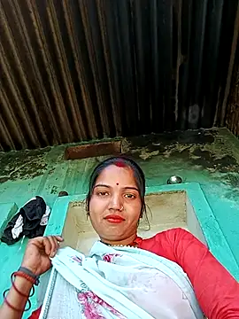 Snapshot of Bhuvi_Bedi chatting on 8, 2, 2025 Bhuvi Bedi online show from 8, 2, 2025