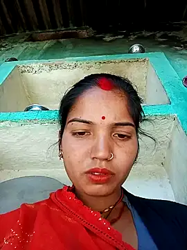 Snapshot of Bhuvi_Bedi chatting on 9, 2, 2025 Bhuvi Bedi online show from 9, 2, 2025