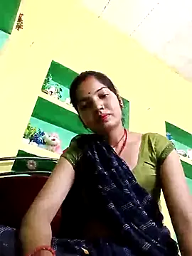 Snapshot of Bhuvi_Bedi chatting on 22, 2, 2025 Bhuvi Bedi online show from 22, 2, 2025