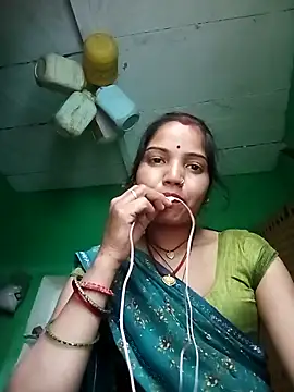 Snapshot of Bhuvi_Bedi chatting on 26, 2, 2025 Bhuvi Bedi online show from 26, 2, 2025