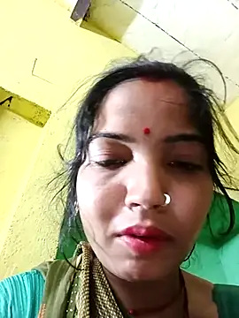 Snapshot of Bhuvi_Bedi chatting on 3, 3, 2025 Bhuvi Bedi online show from 3, 3, 2025