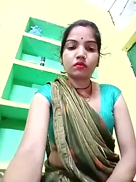 Snapshot of Bhuvi_Bedi chatting on 5, 3, 2025 Bhuvi Bedi online show from 5, 3, 2025