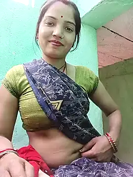 Snapshot of Bhuvi_Bedi chatting on 6, 3, 2025 Bhuvi Bedi online show from 6, 3, 2025