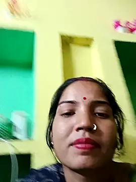 Snapshot of Bhuvi_Bedi chatting on 8, 3, 2025 Bhuvi Bedi online show from 8, 3, 2025