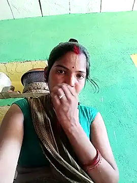 Snapshot of Bhuvi_Bedi chatting on 13, 3, 2025 Bhuvi Bedi online show from 13, 3, 2025