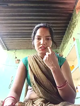 Snapshot of Bhuvi_Bedi chatting on 13, 3, 2025 Bhuvi Bedi online show from 13, 3, 2025