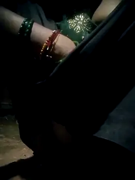 Snapshot of Bhuvi_Bedi chatting on 20, 9, 2025 Bhuvi Bedi online show from 20, 9, 2025