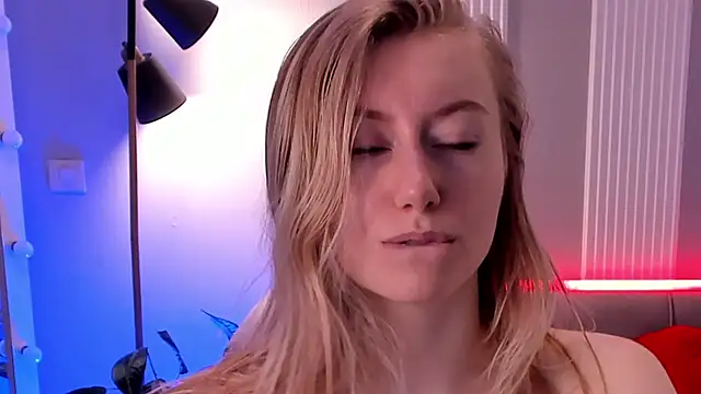 Snapshot of Rachel_Rut chatting on 14, 3, 2025 Rachel Rut online show from 14, 3, 2025