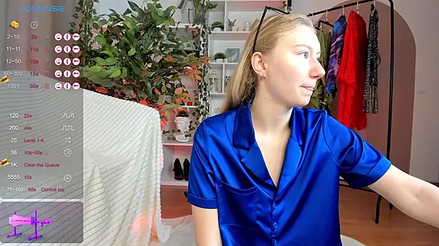 Snapshot of Rachel_Rut chatting on 25, 9, 2025 Rachel Rut online show from 25, 9, 2025