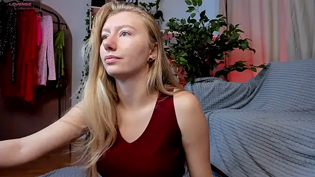 Snapshot of Rachel_Rut chatting on 7, 10, 2025 Rachel Rut online show from 7, 10, 2025