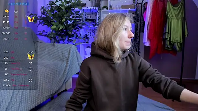 Snapshot of Rachel_Rut chatting on 9, 10, 2025 Rachel Rut online show from 9, 10, 2025