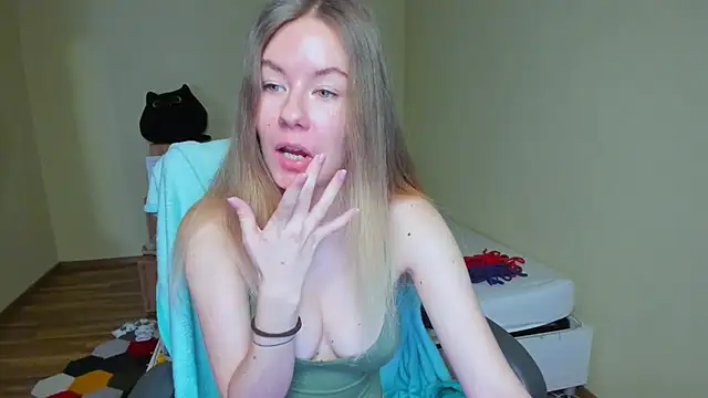 EmilyPaw online show from 22, 3, 2025