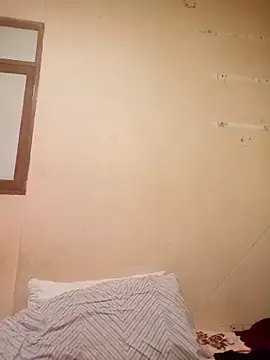 Snapshot of LuisMex1998 chatting on 25, 11, 2025 LuisMex1998 online show from 25, 11, 2025