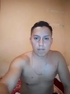 Snapshot of LuisMex1998 chatting on 28, 11, 2025 LuisMex1998 online show from 28, 11, 2025