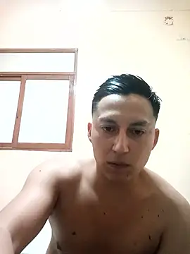 Snapshot of LuisMex1998 chatting on 15, 1, 2026 LuisMex1998 online show from 15, 1, 2026