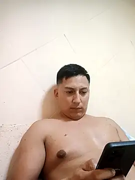 Snapshot of LuisMex1998 chatting on 26, 2, 2026 LuisMex1998 online show from 26, 2, 2026