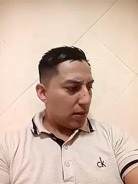 Snapshot of LuisMex1998 chatting on 1, 3, 2026 LuisMex1998 online show from 1, 3, 2026