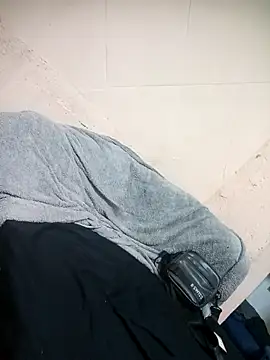 Snapshot of LuisMex1998 chatting on 24, 3, 2026 LuisMex1998 online show from 24, 3, 2026