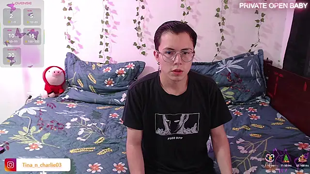 Snapshot of Tina_4_Charlie chatting on 5, 11, 2025 Tina 4 Charlie online show from 5, 11, 2025