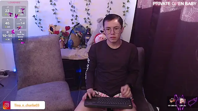 Snapshot of Tina_4_Charlie chatting on 3, 12, 2025 Tina 4 Charlie online show from 3, 12, 2025