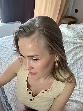 DianaShermy online show from 3, 3, 2025