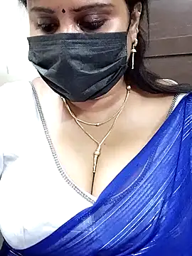 Queenflowerr online show from 29, 1, 2025