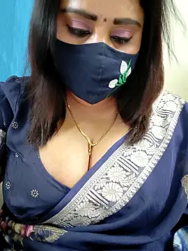 Queenflowerr online show from 30, 4, 2026