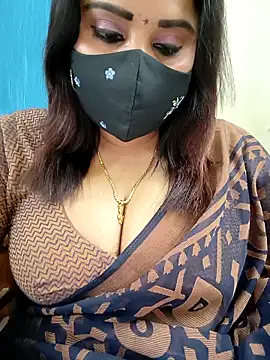 Queenflowerr online show from 10, 5, 2026