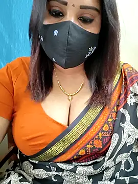 Queenflowerr online show from 12, 5, 2026