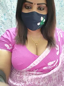 Snapshot of Queenflowerr chatting on 9, 6, 2026 Queenflowerr online show from 9, 6, 2026