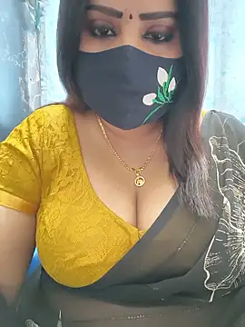 Snapshot of Queenflowerr chatting on 15, 6, 2026 Queenflowerr online show from 15, 6, 2026