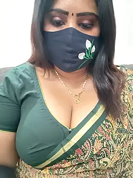 Snapshot of Queenflowerr chatting on 27, 6, 2026 Queenflowerr online show from 27, 6, 2026