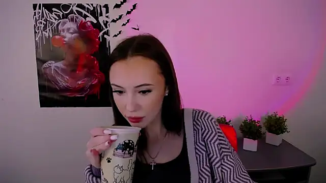 Nikonara Love online show from 10, 2, 2025