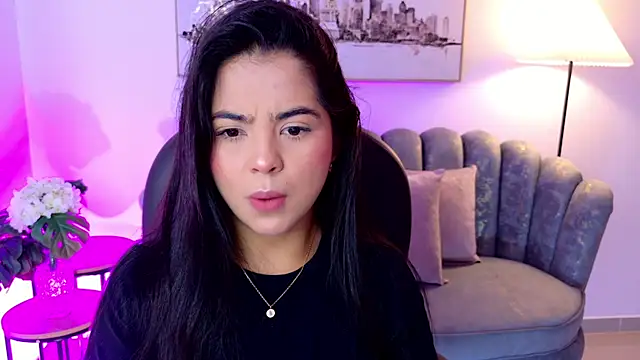 Layla Breezee online show from 1, 5, 2026