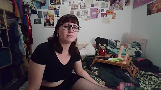 AdorahB3ll3 online show from 3, 3, 2025