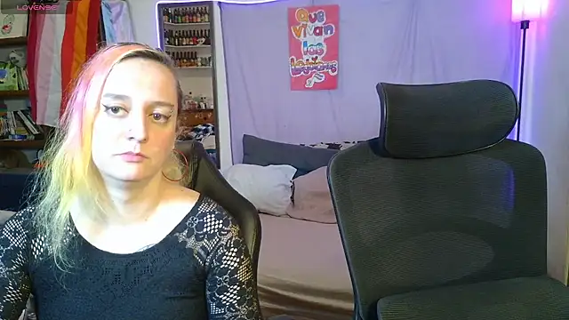 Evelan420 online show from 3, 8, 2026