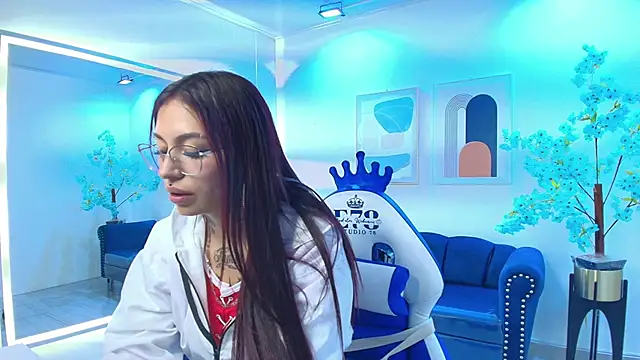 Charlotte ethan online show from 14, 11, 2025