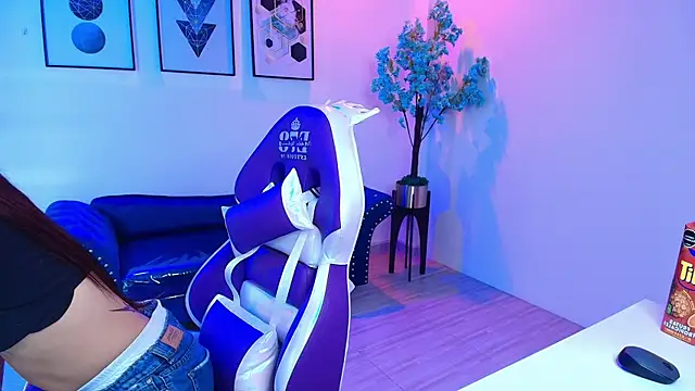 Charlotte ethan online show from 20, 3, 2026