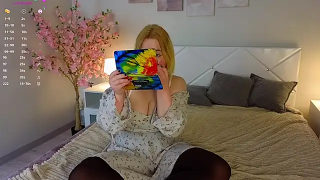 Manic pixie  online show from 20, 2, 2025