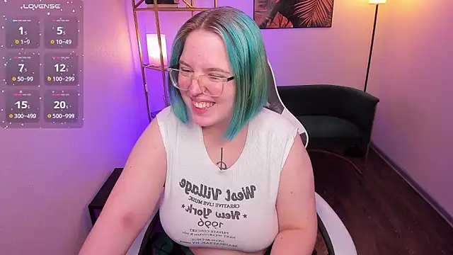 Snapshot of Manic_pixie_ chatting on 10, 7, 2026 Manic pixie online show from 10, 7, 2026