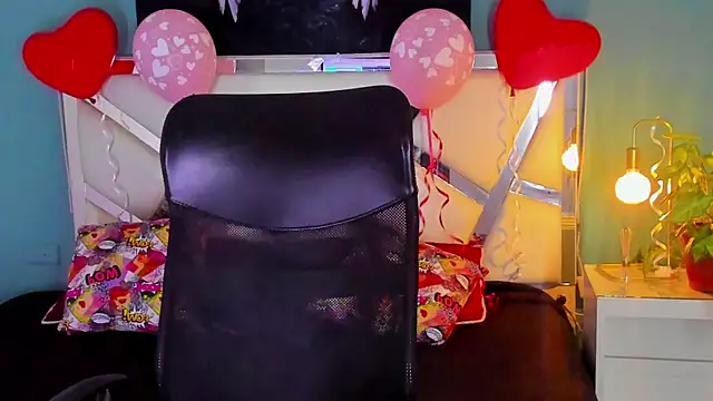 lilith mesa online show from 24, 2, 2025