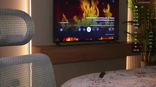 Sofa 01 online show from 12, 10, 2025