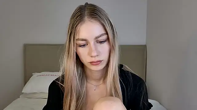 GabriellaOlsen online show from 10, 11, 2025