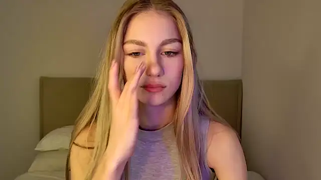 GabriellaOlsen online show from 12, 11, 2025