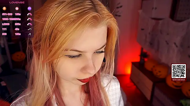 LynetHakes online show from 24, 10, 2025